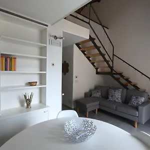 https://casa-nicea.sicilyhotelsitaly.net